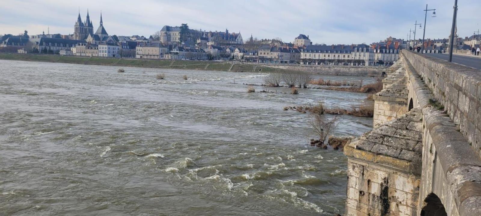 Appartement Avec Vue Sur Loire บลัวส์ ภายนอก รูปภาพ